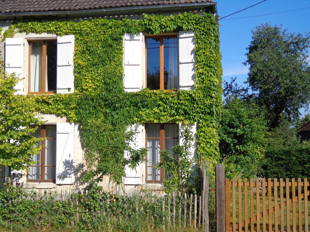 Maison Frankrijk Couloutre Pokój zdjęcie